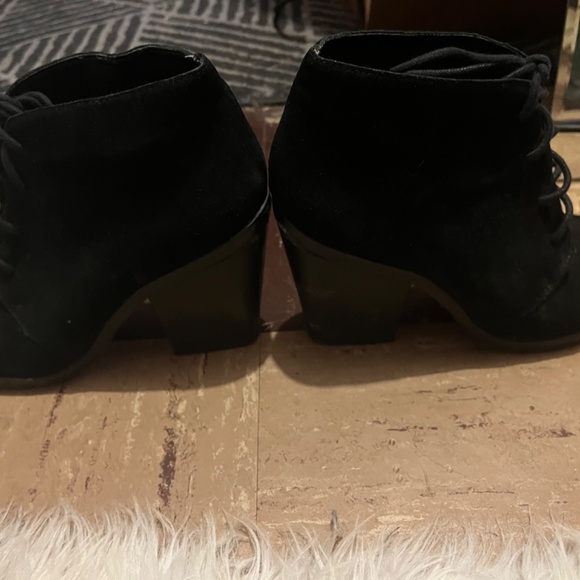 Steve Madden Lace up booties-MUST SELL BY SEP 10th - Picture 2 of 7